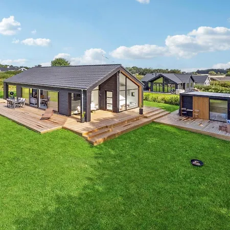 3 Bedroom Awesome In